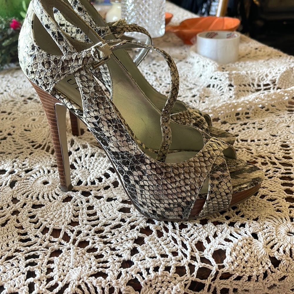 Guess shoes